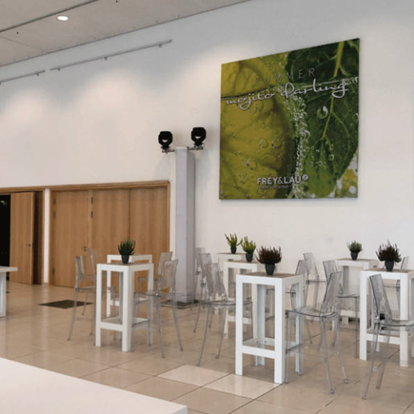 Aussteller Messe Deutscher Verwaltertag Galeriebilder Foyer_01_square Auffällige Galeriebilder für Aussteller im Foyer des Deutschen Verwaltertags 2025